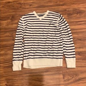American eagle v-neck sweater